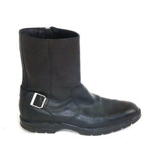 COLE HAAN side zip leather boot with Nike Air soles and buckle accent!